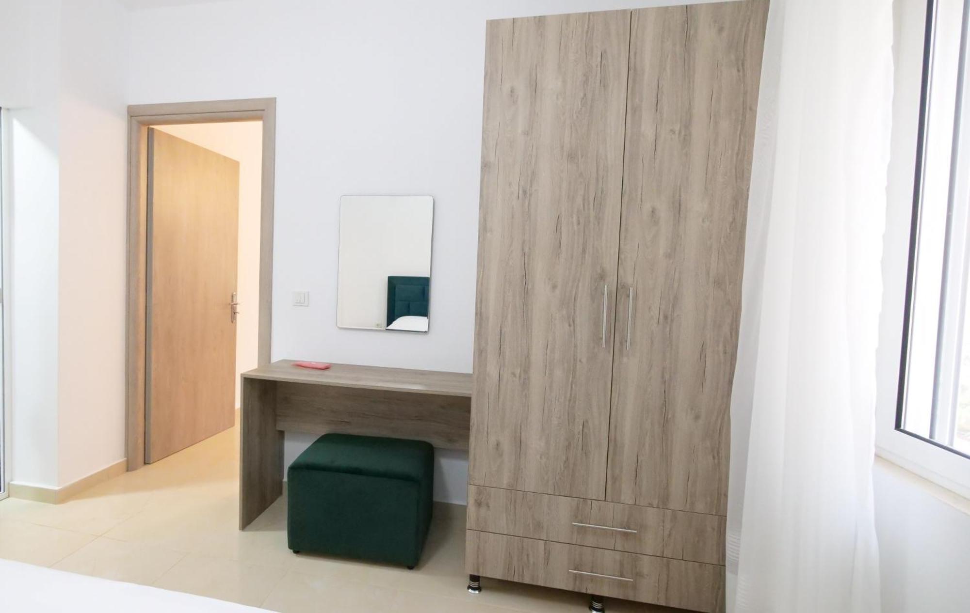 Blue Mare Apartments Sarandë Eksteriør billede