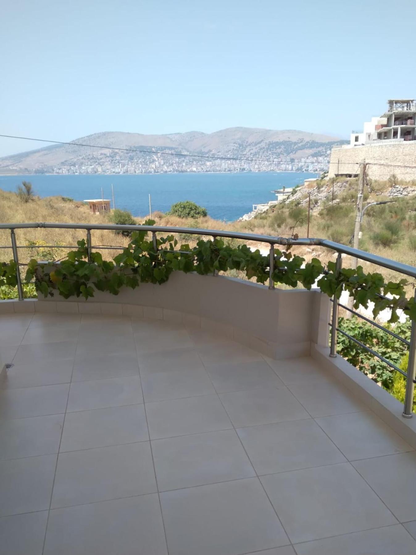 Blue Mare Apartments Sarandë Eksteriør billede