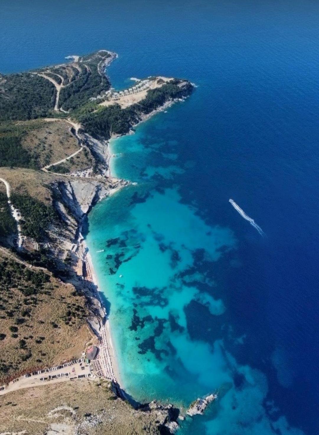 Blue Mare Apartments Sarandë Eksteriør billede