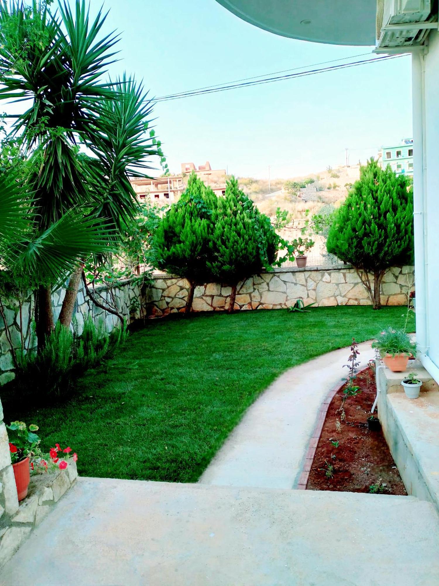 Blue Mare Apartments Sarandë Eksteriør billede
