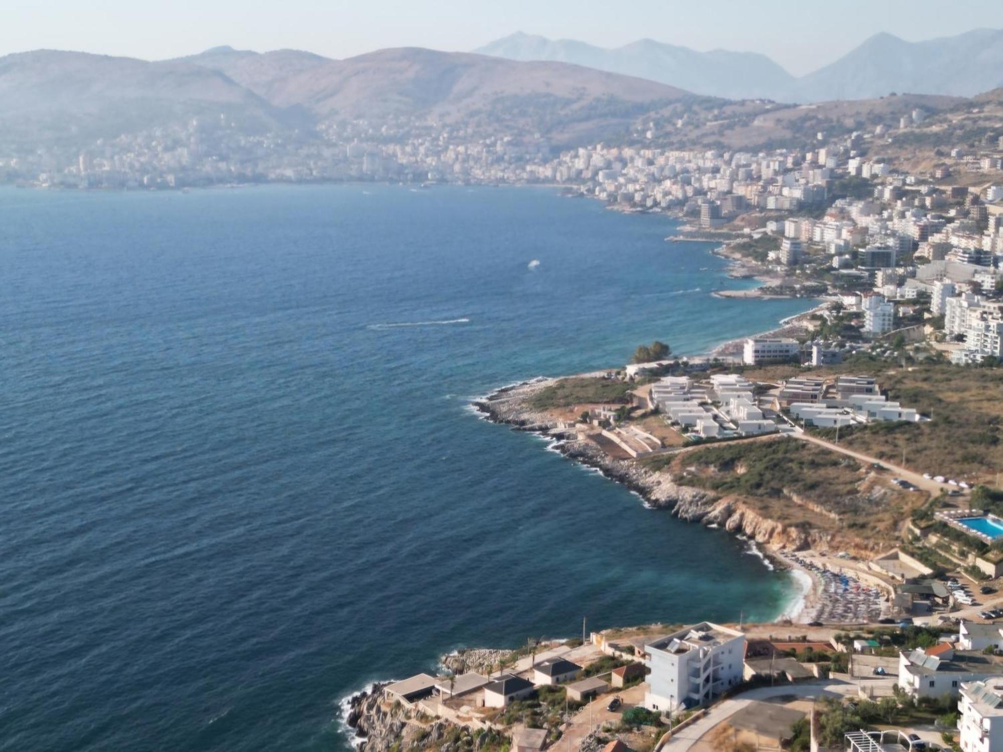Blue Mare Apartments Sarandë Eksteriør billede